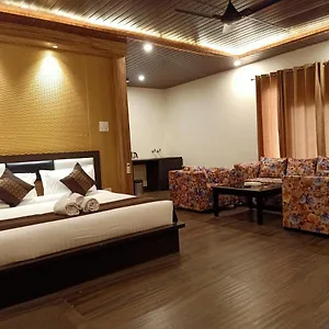 https://skywood-resort.shimlahotels.net